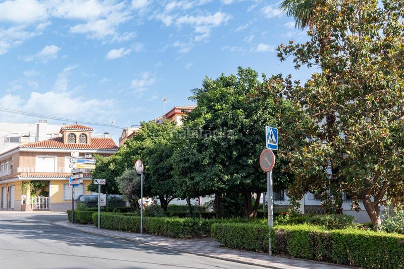 Foto 43c69486-3fe9-4ad2-9f00-6f9a62b95b9f. Casa adosada casa centrica para reformar en Albolote