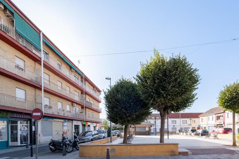 Foto 9d5e943b-2e74-4b0f-b2bf-be1f1090461f. Casa adosada casa centrica para reformar en Albolote