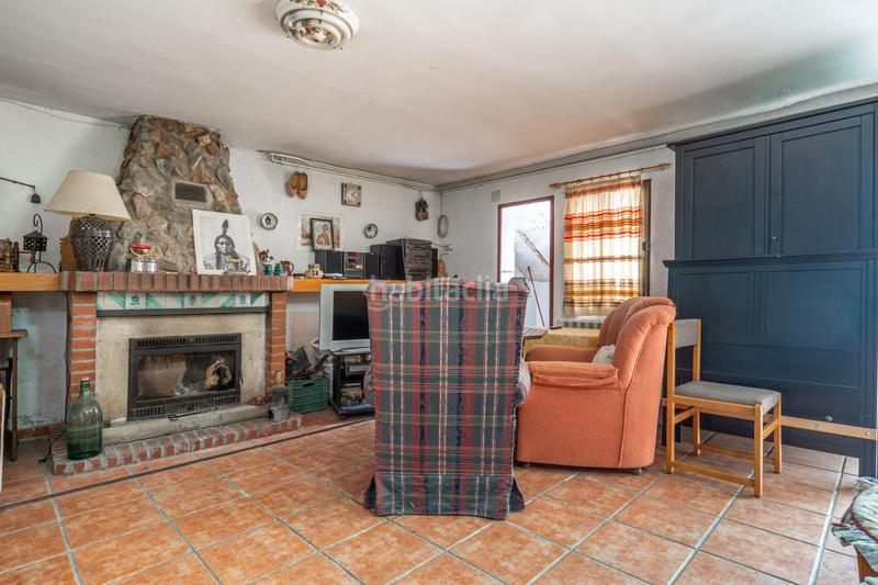 Foto 82a1a4e6-6cc3-4684-9840-6e475ee09d4b. Chalet en camino de la barrera (far) 58 el Fargue 2000 metros de parcela segregable con chalet de 178m en tres plantas mas nave de 90 metros en Granada