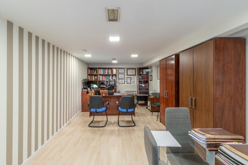 Foto a21a3d63-dd54-4d2e-8ea6-1d1e6463b490. Local comercial a calle tejeros 2 a Motril ciudad Motril