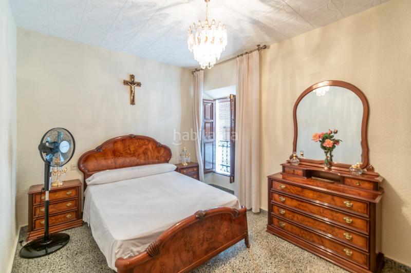 Foto 232f6e84-a1fd-4734-a9e1-2ff5544b4346. Casa adossada a Colomera