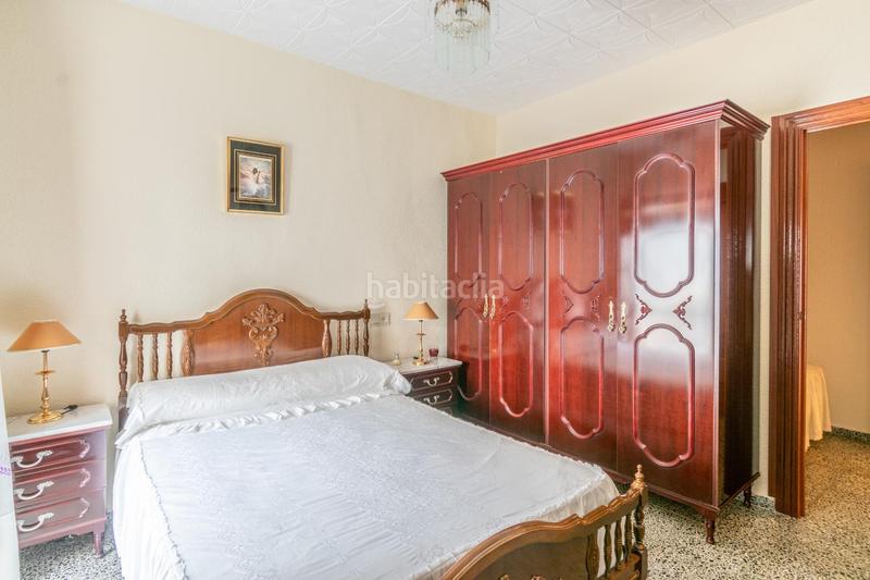 Foto da9a7f7e-e33a-4073-b054-0d12c7f77ee8. Casa adossada a Colomera