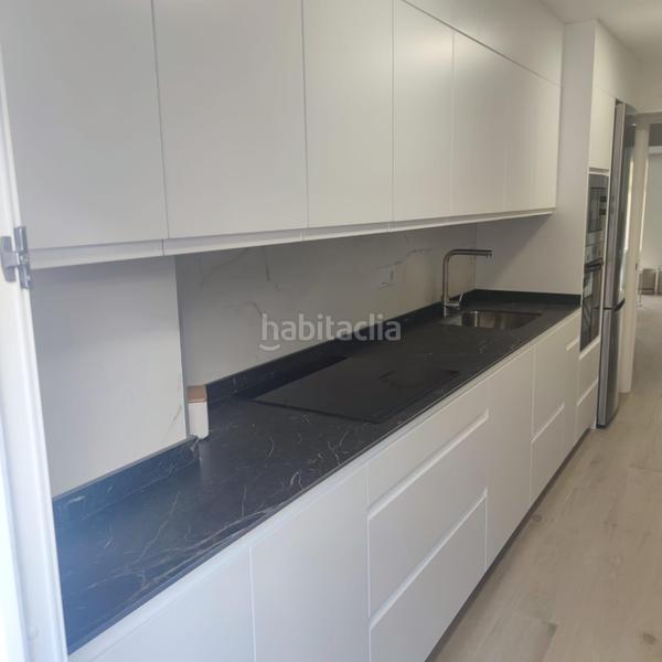 Foto 6063e99b-4dfd-40a8-bd98-28c7884b57e1. Alquiler apartamento  reformado en pleno centro . en Almuñécar