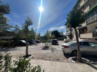 Pis  Calle pdta aureliano castillo b. Piso en venta  3 dormitorios, 1 baño y cocina independiente