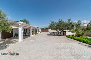 Finca rústica  Arevanal. Vivienda autosuficiente finca con placas solares, agua de pozo y