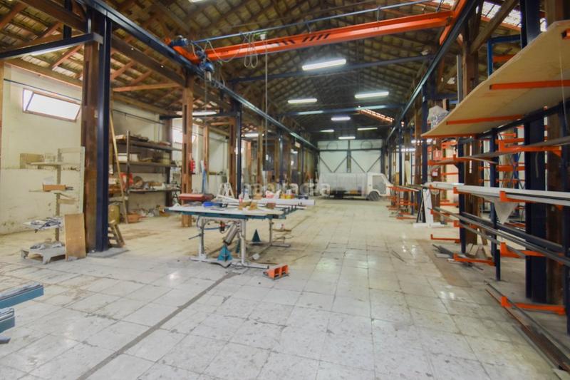 Foto e1ef26b9-9559-4c27-bb1e-2f9794463a55. Fabrikhalle in Rosaleda - Juventud Granada