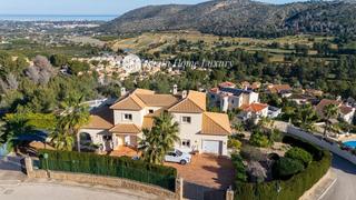 Maison jumelée  Valls vinapolo. En pedreguer