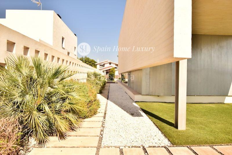 Foto 1cba2c9a-376e-4fc4-a564-ea6d96394f87. Chalet en ribaroja de túria en Beniferri Valencia