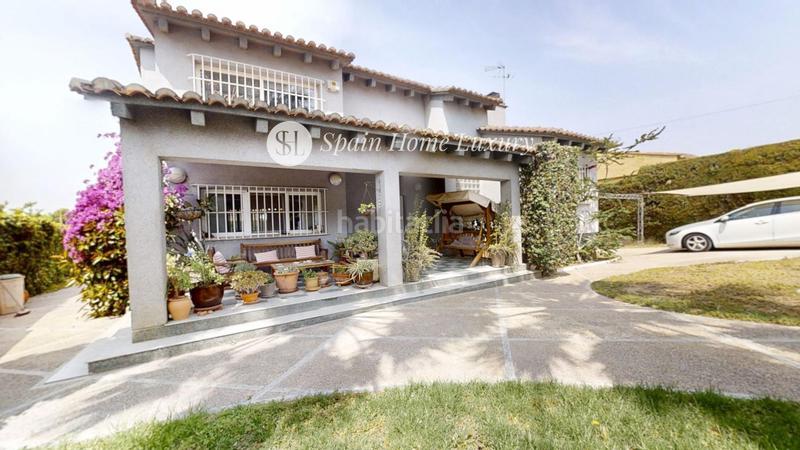 Foto 14c91004-936c-40bb-9ccd-8d3ee8b61e75. Xalet amb aparcament piscina a Entrepinos Eliana (l´)