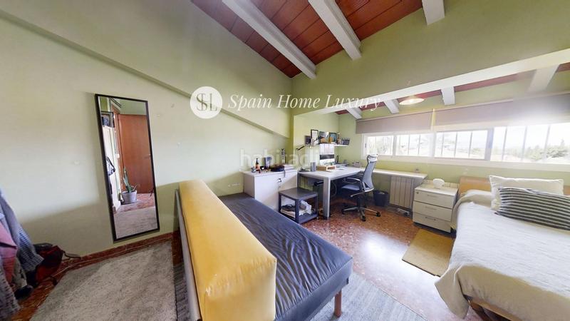 Foto 2a14621b-5f1f-4371-9e6a-6bb6bf423ccd. Xalet amb aparcament piscina a Entrepinos Eliana (l´)