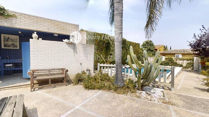 Foto 3864f230-cdcc-4915-9da8-84f0eb3c7af3. Xalet amb aparcament piscina a Entrepinos Eliana (l´)