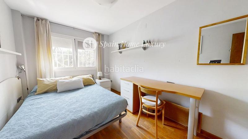 Foto 653de7cd-0ce0-4306-ad56-8d196f765823. Xalet amb aparcament piscina a Entrepinos Eliana (l´)