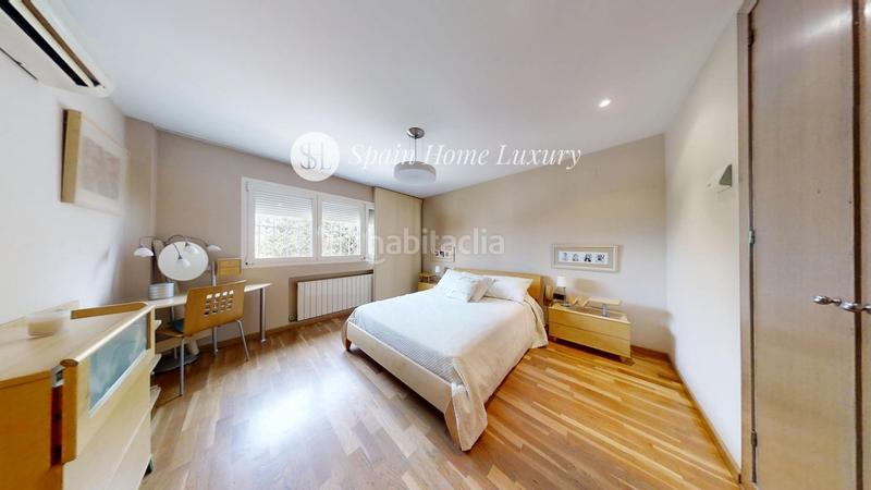 Foto 814ad029-b563-4c44-b731-e116924b6372. Xalet amb aparcament piscina a Entrepinos Eliana (l´)