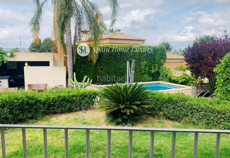 Foto d2b43214-d5e5-4766-ac17-3f1781d5c483. Xalet amb aparcament piscina a Entrepinos Eliana (l´)