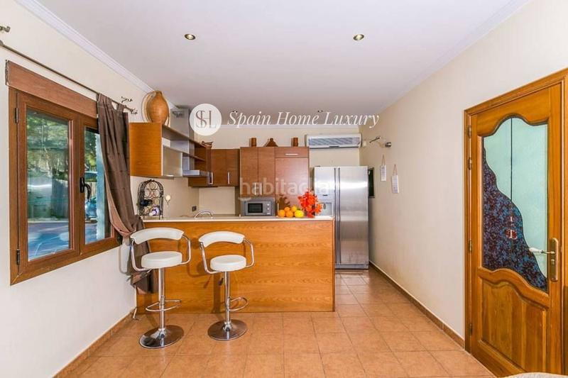 Foto b198ca12-0706-4bbe-98fd-c9d785960410. Chalet en Teulada