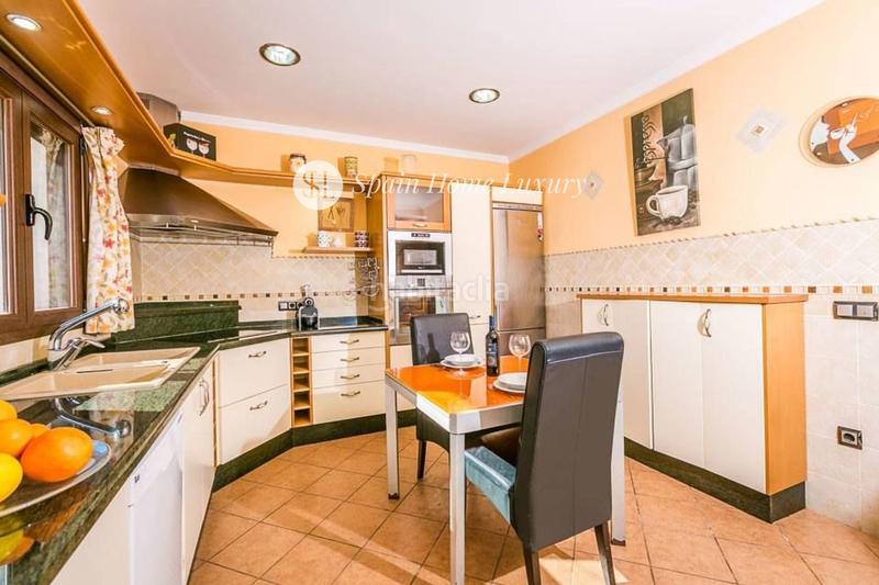 Foto c4f74cbb-62c3-420f-95d3-2806ce5af334. Chalet en Teulada