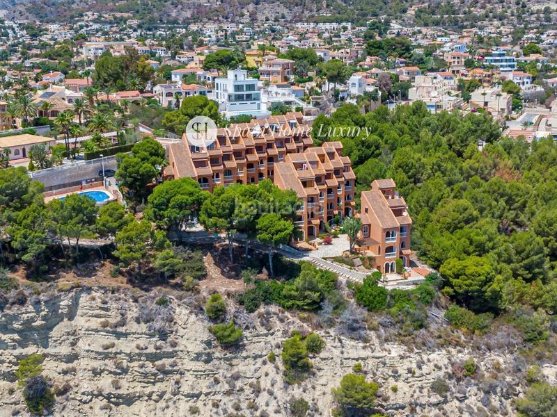 Foto b527c7ef-ab40-457e-8de6-18ee809d4452. Doppelhaus mit parking pool in Manzanera-Tosal Calp