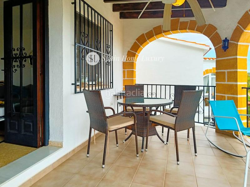 Foto c0f28890-cce0-406f-b5ce-935368cd2f1d. Casa pareada en Centro Urbano Dénia