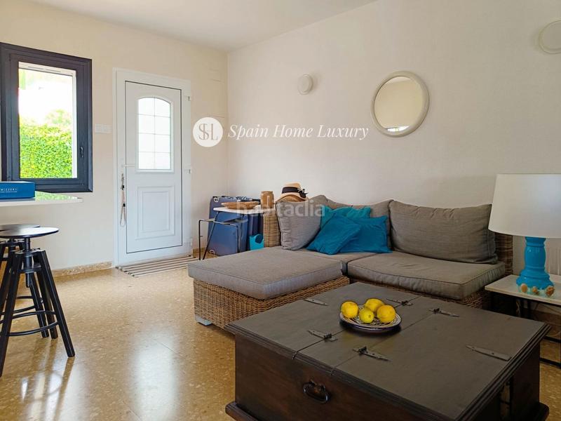 Foto ec3d7572-a41e-4f1e-83a3-4d589da1f2ba. Casa pareada en Centro Urbano Dénia