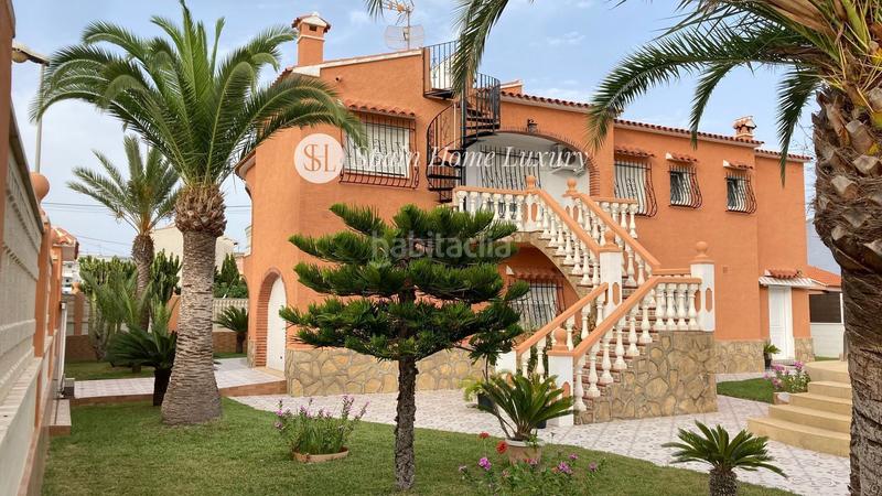 Foto 86107ce4-4718-4cc0-8f9f-803144cd4b39. Xalet amb aparcament a Oliva playa Oliva