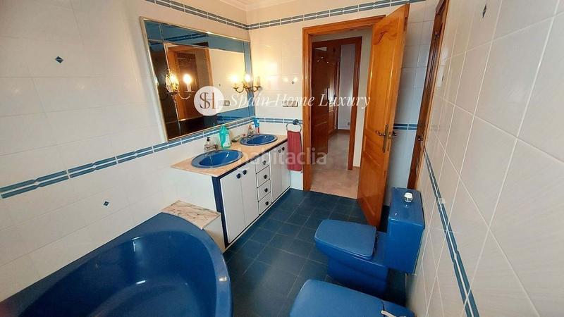 Foto f4b5e5ca-2550-4f8a-893d-f07694f7f246. Xalet amb aparcament a Oliva playa Oliva