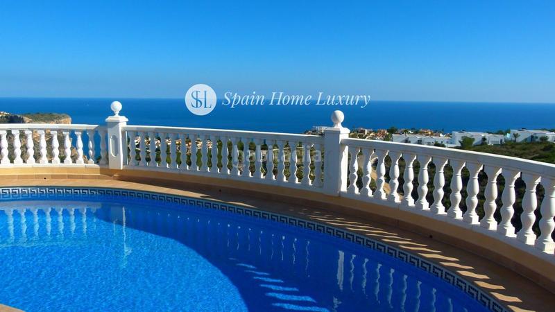 Foto 10d0612f-2d6a-4ef2-9469-c6ebede16ada. Xalet amb aparcament piscina a Centro Poble Nou de Benitatxell (el)