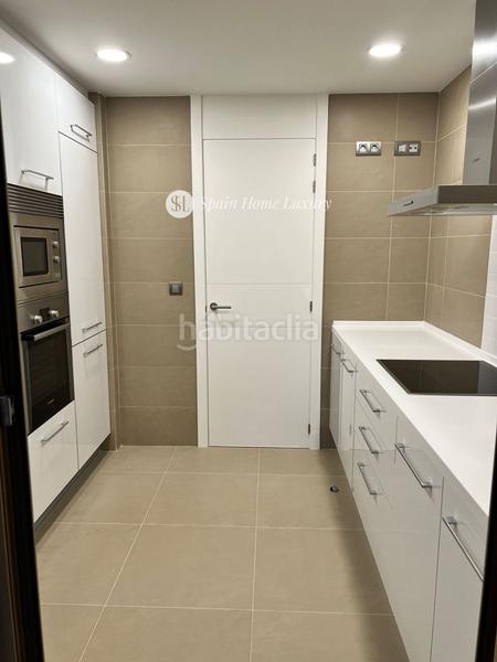 Foto 6c8a12ff-4ed7-4333-8ac1-c4e677247280. Piso en Centro Urbano Benidorm