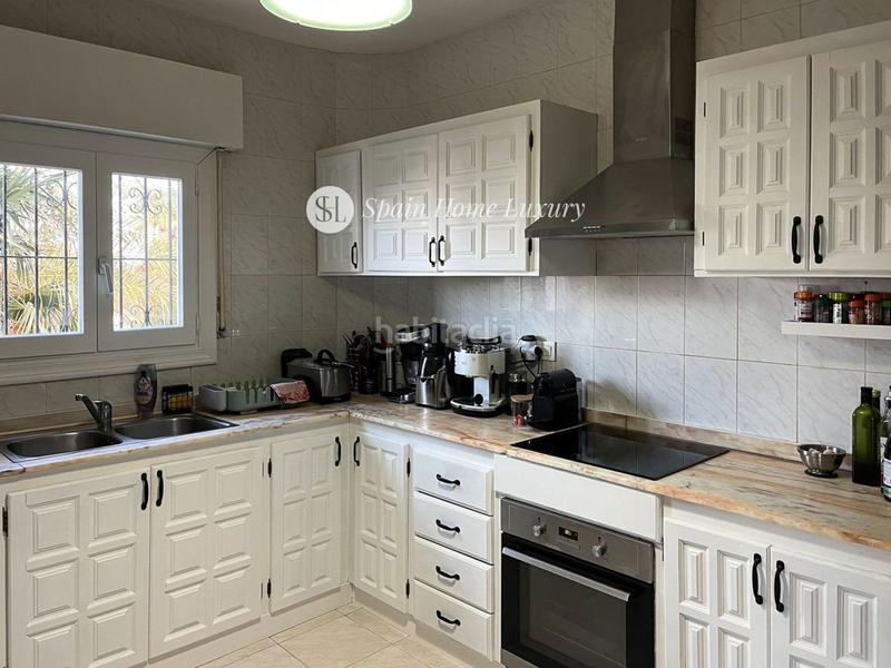 Foto 750b7ade-7d8c-4810-bd5b-dbd0d4c6f40d. Chalet en Centro Urbano Dénia