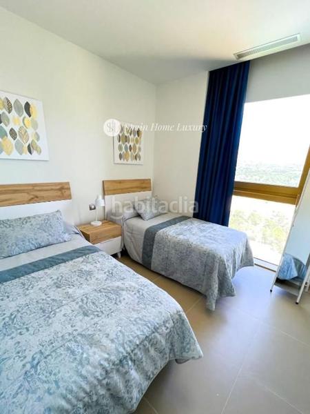 Foto 68d68a24-19f7-4ec4-8e07-dbb90dd73a94. Rent flat with parking pool in Centro Urbano Benidorm