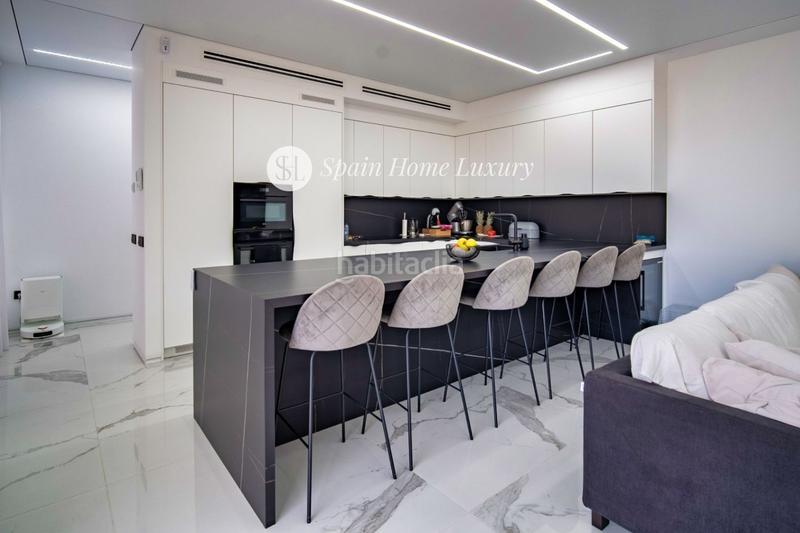 Foto 094cfde3-9d1d-4d2e-9531-e51f38ce41f7. Chalet en Playa Levante Benidorm