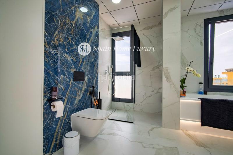 Foto a4cd54dd-3c15-4310-8e82-9d821577ea66. Chalet en Playa Levante Benidorm