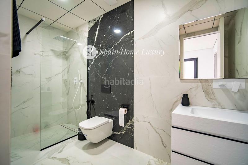 Foto a4da5d83-c611-477e-a365-3cc05ade3f44. Chalet en Playa Levante Benidorm