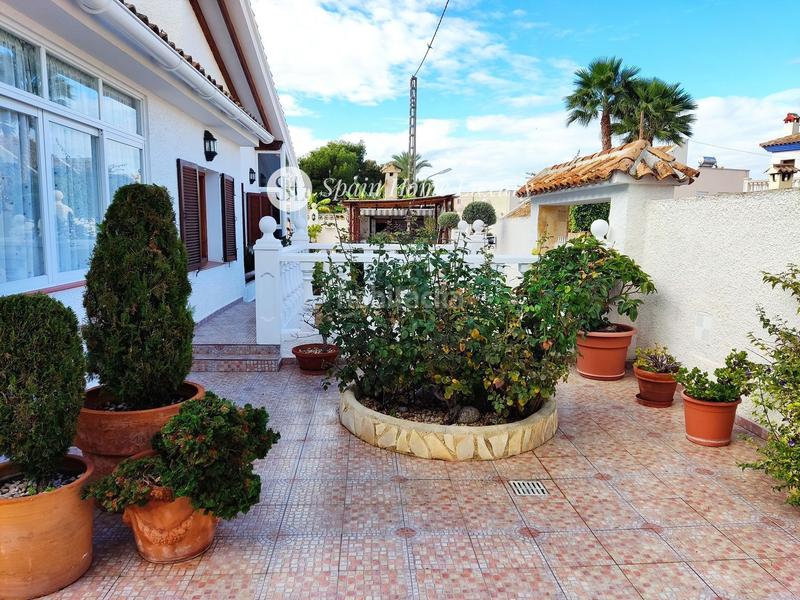 Foto 96f62526-9b86-4a04-8847-d051532d0b92. Chalet en Rincón Bajo Benidorm