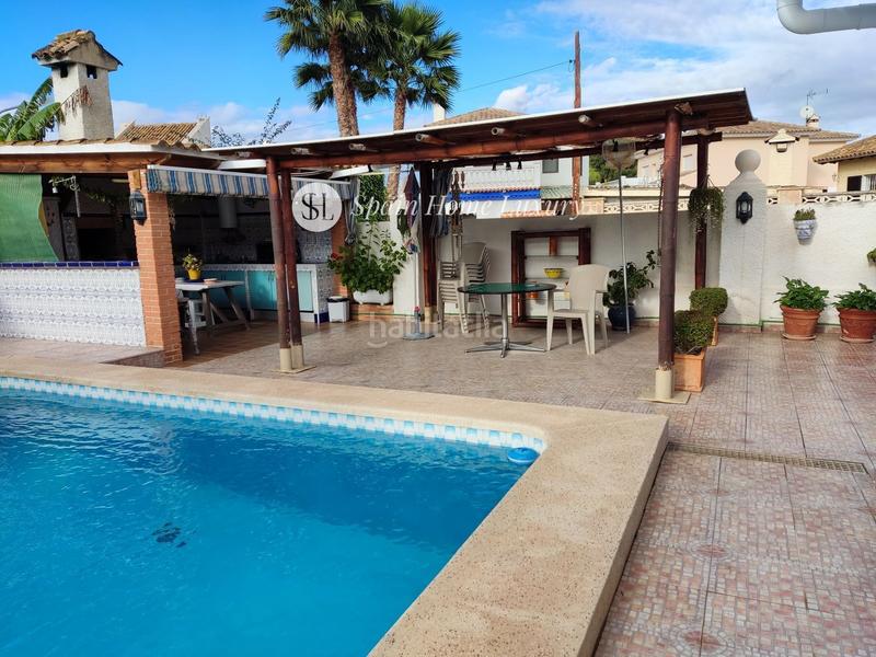 Foto c85d306e-7a7b-4d19-9857-b1e7ae148ae8. Chalet en Rincón Bajo Benidorm
