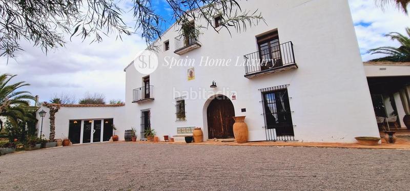 Foto f0f5f5a2-6eca-429c-8e33-8b58d3433a34. Chalet en San Antonio de Benagéber