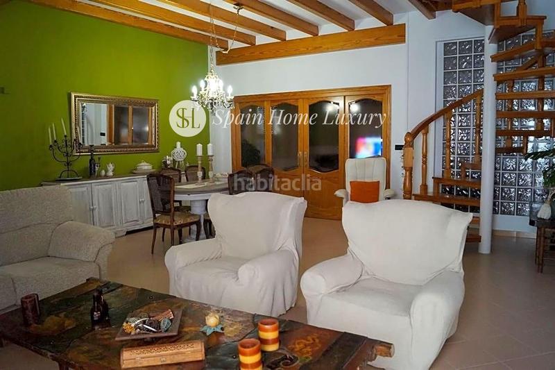 Foto a14134b2-1920-4170-bc90-642fb4178fe0. Chalet en Oliva pueblo Oliva