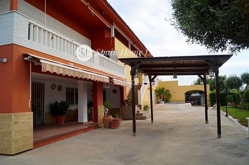 Foto e49b6bfe-e0e6-4350-889c-4e5012d69143. Chalet en Oliva pueblo Oliva