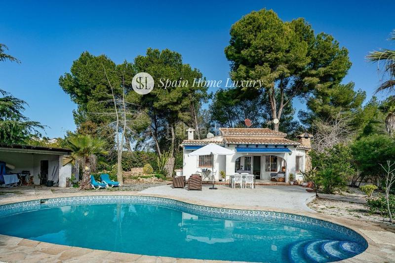 Foto 2080e91a-f054-4b5e-9452-3856e045c1a7. Chalet en Casco Urbano Moraira