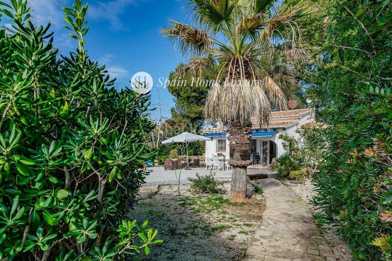 Foto a7cfd032-8a6d-4072-bdc1-4d06601f9099. Chalet en Casco Urbano Moraira