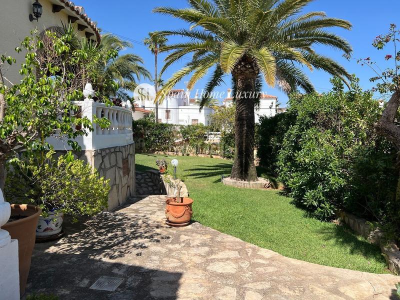 Foto a925bd89-adca-4112-bbdb-292a8e74377d. Chalet en El Montgó Dénia
