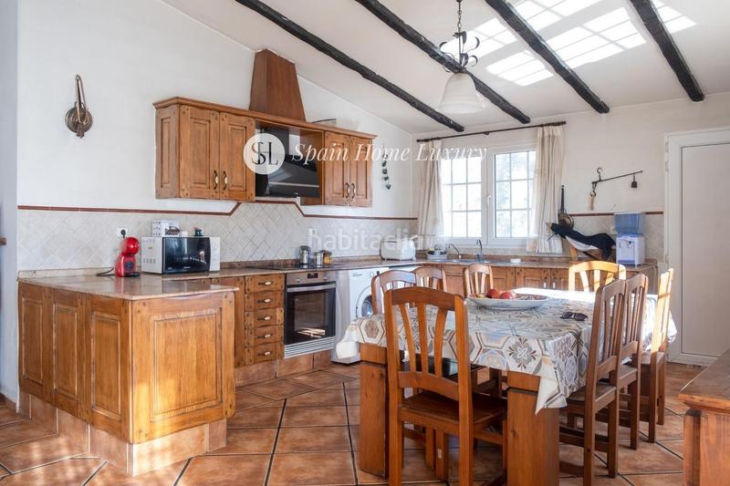 Foto 2e4571a6-0a2a-4185-ae57-f7e49f9b2984. Chalet en Centro Bétera