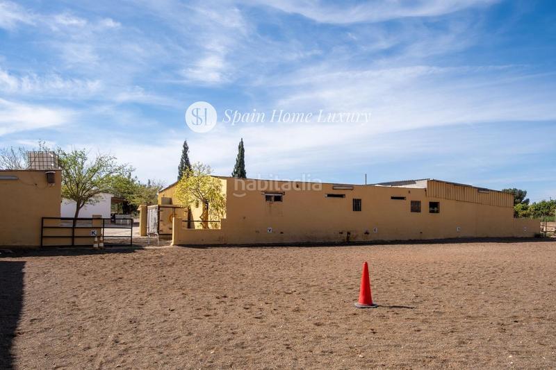 Foto ad7f35c7-a8f2-4b57-8e35-800304f7d0f8. Chalet en Centro Bétera