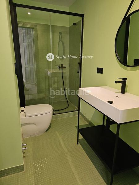 Foto a4a5d390-dcac-4be5-afa7-1731b0386b66. Edifici a Sant Francesc Valencia