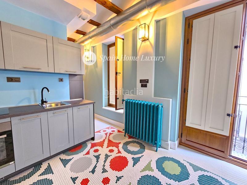 Foto cddf7f34-6fce-4b7c-a82c-9a755660a379. Edifici a Sant Francesc Valencia