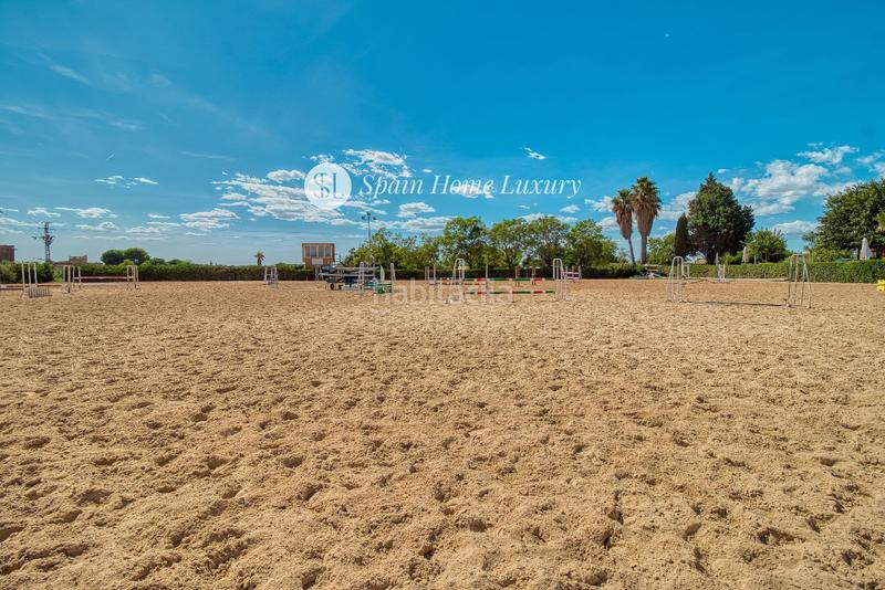 Foto 22f342e9-dba6-4ae7-af3f-a57079cb24ca. Chalet en Centro Bétera