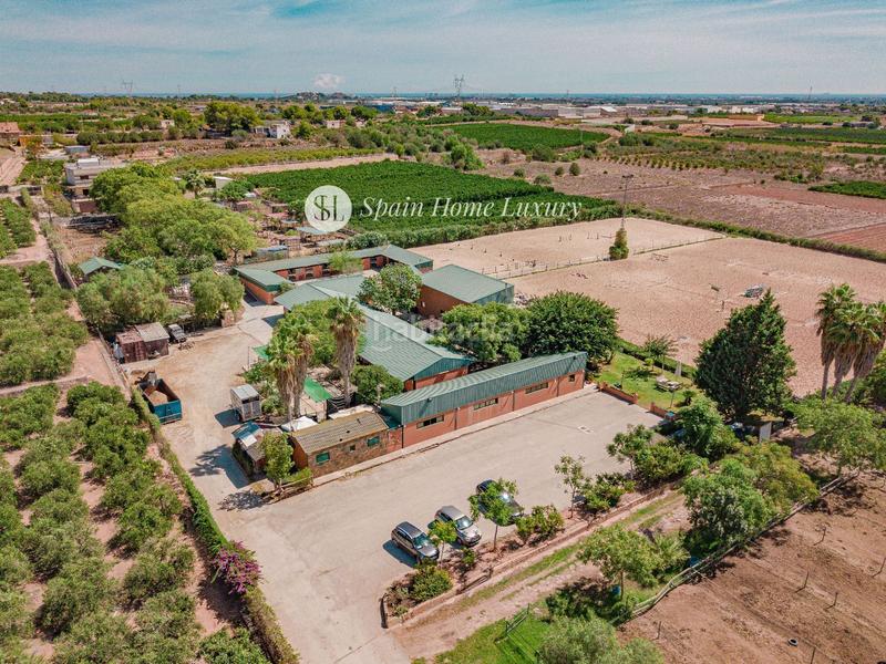 Foto c06abbf0-6019-4756-86d5-c68e2c50b0e8. Chalet en Centro Bétera