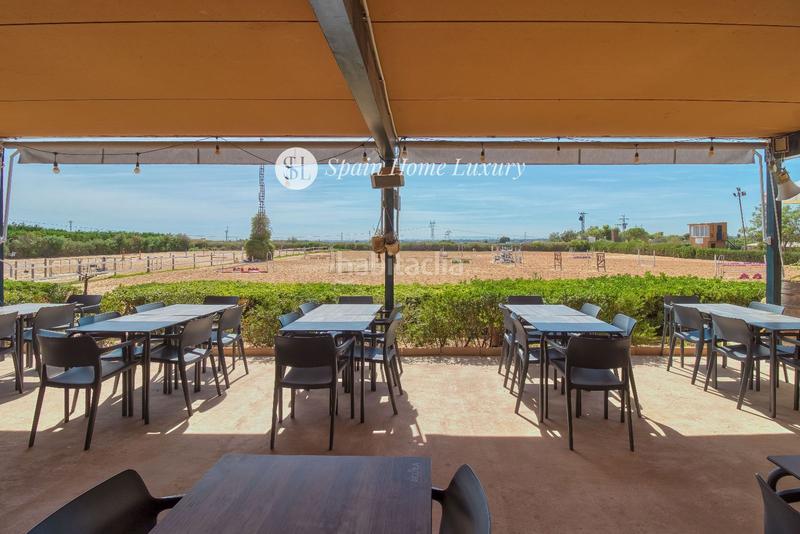 Foto c75d1f55-5e38-4c15-bb6c-261dfb176fc7. Chalet en Centro Bétera