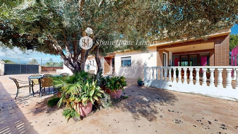 Foto 6c9093c0-e825-41c2-84b5-60448412b656. Xalet amb piscina a Godelleta