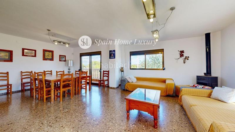 Foto 727d8984-9598-4293-9edf-1d42c323f02d. Xalet amb piscina a Godelleta