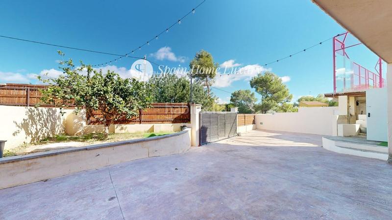 Foto 74b1f34a-b226-462a-82f2-16d88144bc89. Xalet amb piscina a Godelleta